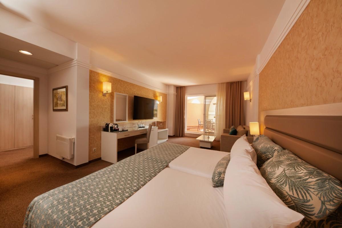 CAMERĂ DUBLĂ DELUXE CU VEDERE LA MARE  Dreams Sunny Beach Resort & Spa  CAMERĂ DUBLĂ DELUXE CU VEDERE LA MARE  Dreams Sunny Beach Resort & Spa