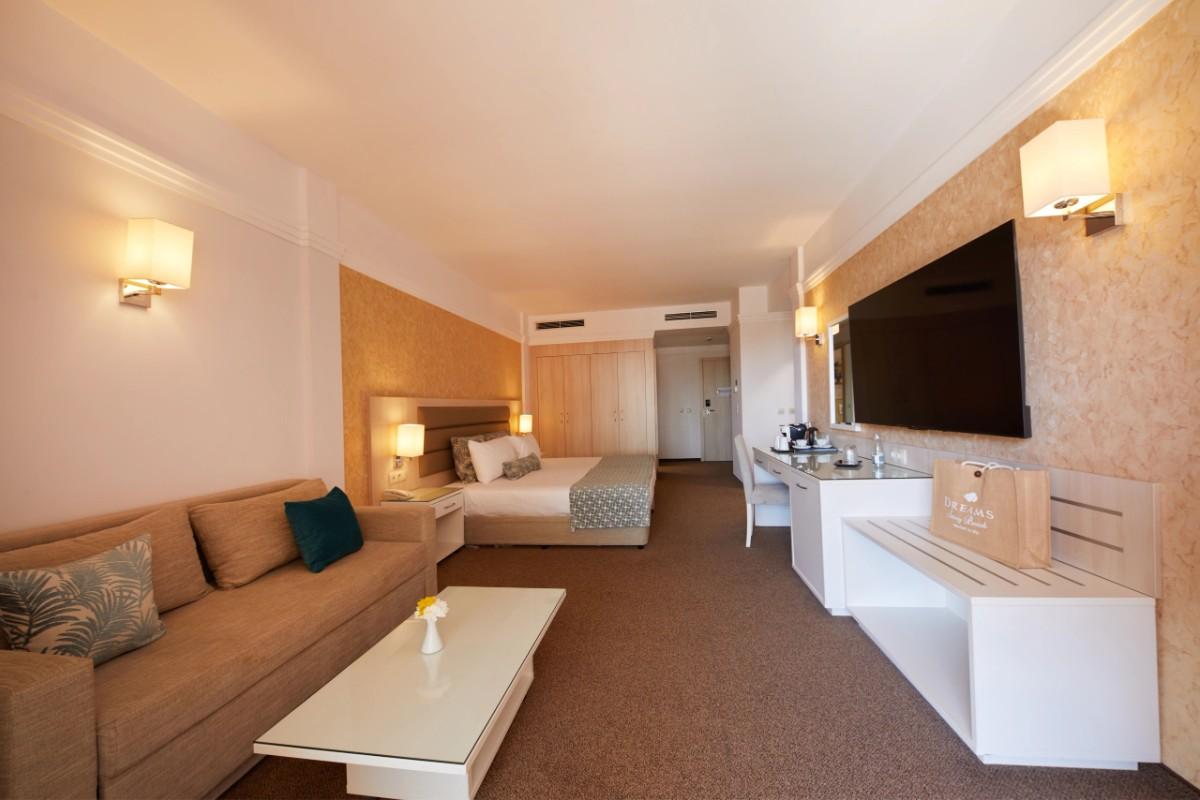 CAMERĂ DUBLĂ DELUXE CU VEDERE LA MARE  Dreams Sunny Beach Resort & Spa  CAMERĂ DUBLĂ DELUXE CU VEDERE LA MARE  Dreams Sunny Beach Resort & Spa