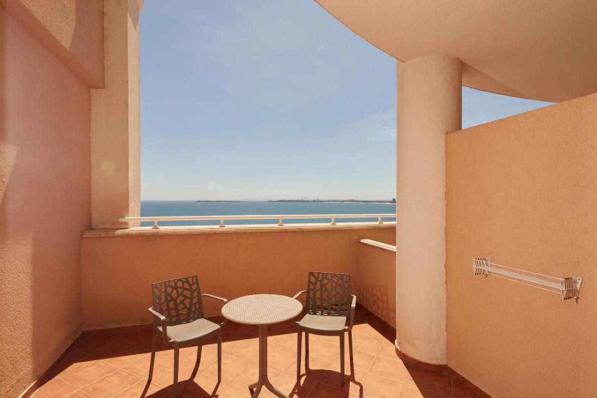 SUITE PREFERRED CLUB CU VEDERE FRONTALĂ LA MARE  Dreams Sunny Beach Resort & Spa  SUITE PREFERRED CLUB CU VEDERE FRONTALĂ LA MARE  Dreams Sunny Beach Resort & Spa